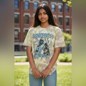 NWT Junk Food Clothing Women’s Def Leopard Graphic Tie Dye T-Shirt - Size XS